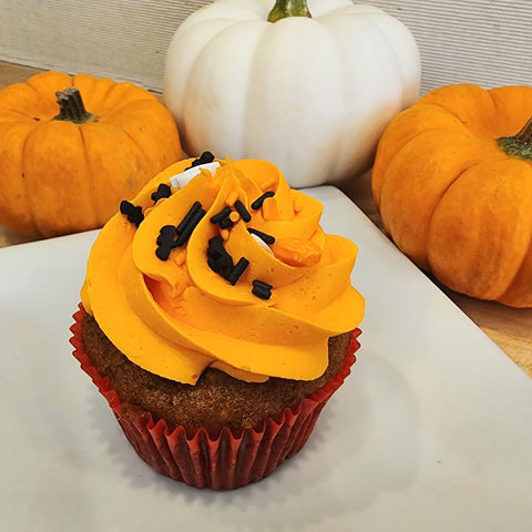 Pumpkin Spice Halloween Cupcakes (Gluten-Free)